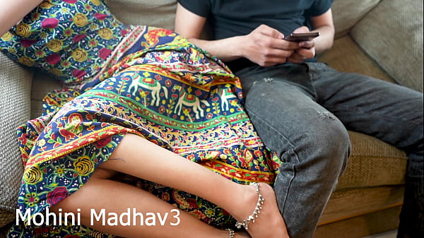 الينا انجل الشرموطة بترقص وتتناك من زب اسود قوي